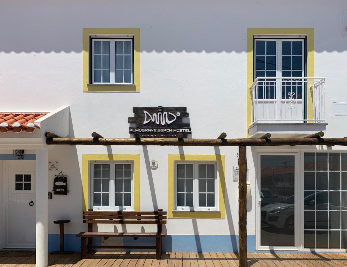 Almograve Beach Hostel Ngoại thất bức ảnh